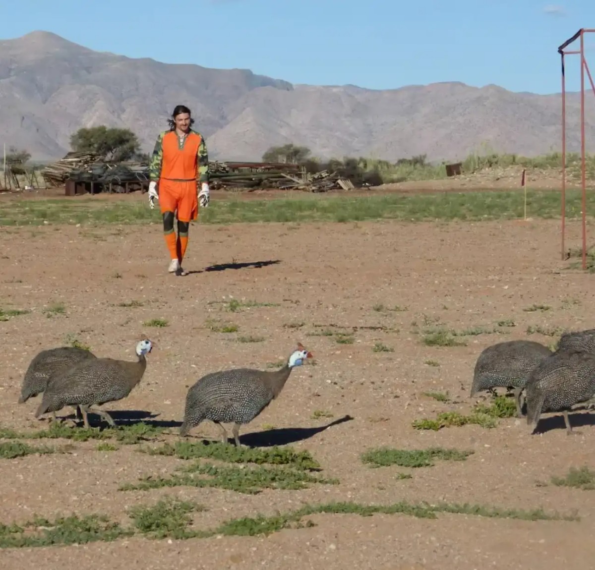 世界足坛最离谱的球员，走遍六大洲，三次被宣布死亡。